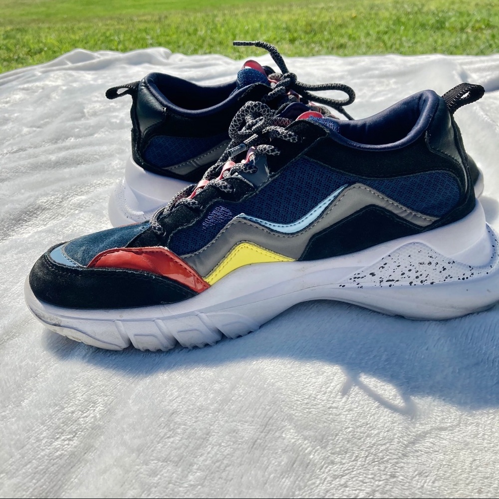 ZARA Contrasting Multicolor Sneaker Shoes
